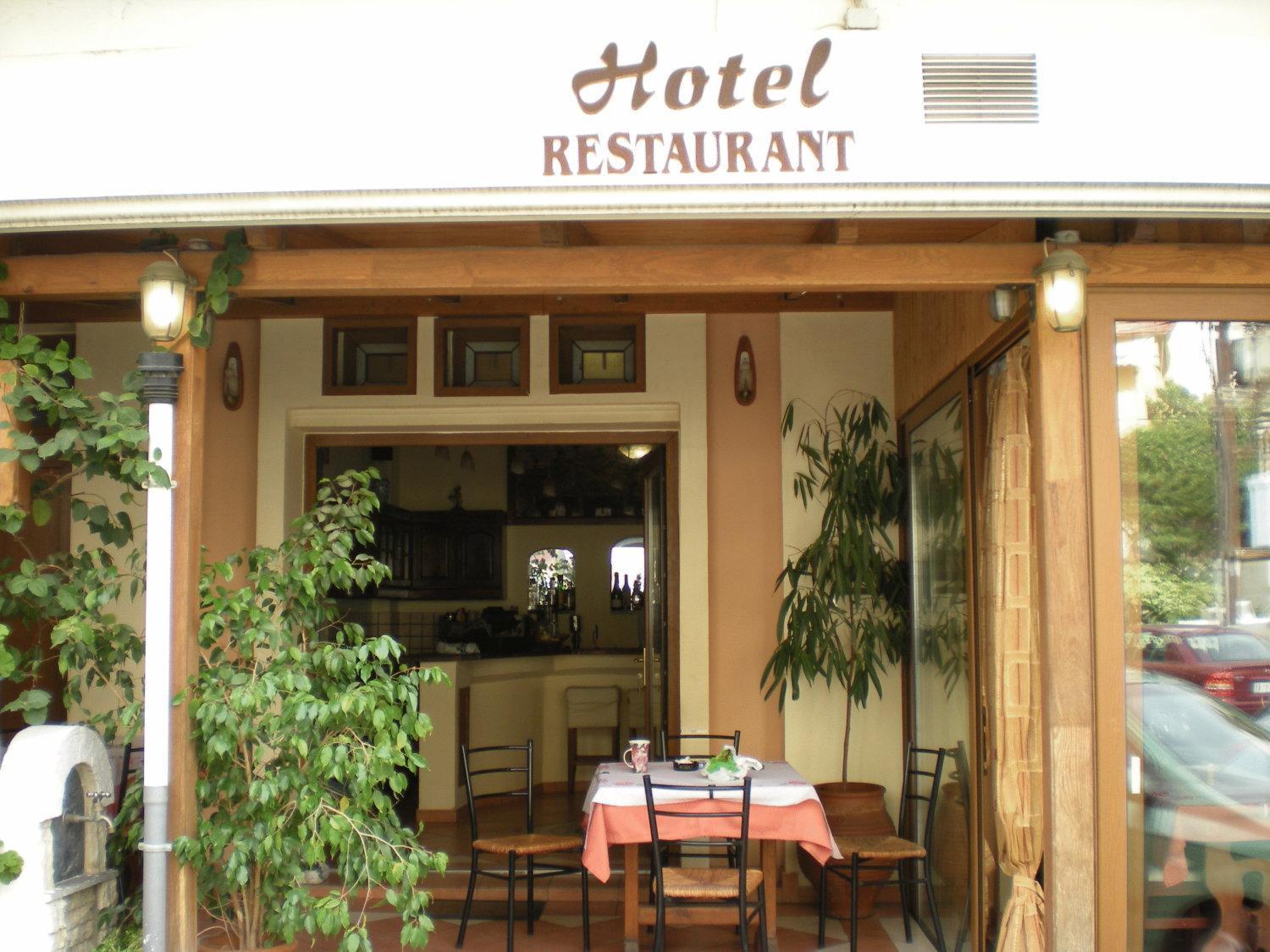 Stavrodromi Hotel Igoemenitsa Buitenkant foto